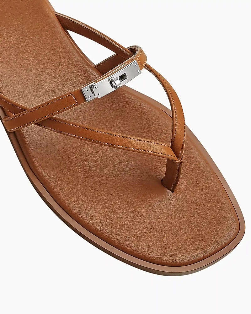 womens-island-vacation-minimalist-lock-leather-flip-flops