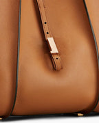 T Timeless Leather Tote Bag for Everyday Use