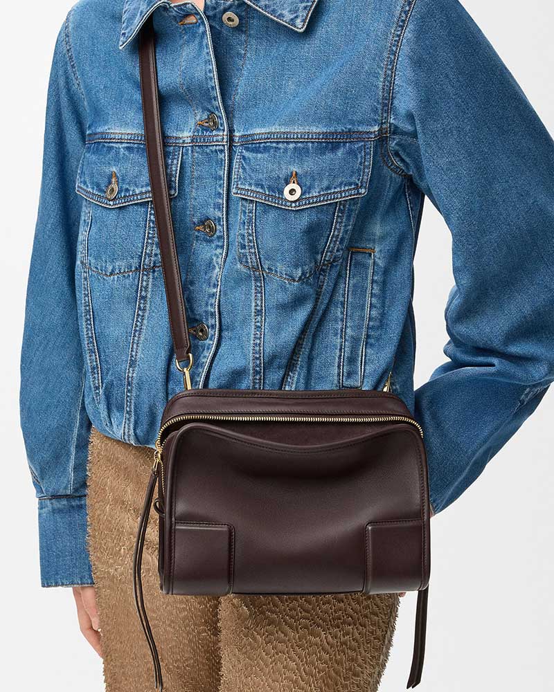 womens-city-commute-intellectual-large-leather-bag