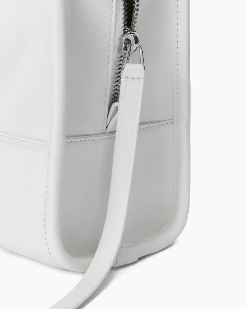 womens-city-commute-intellectual-large-leather-bag