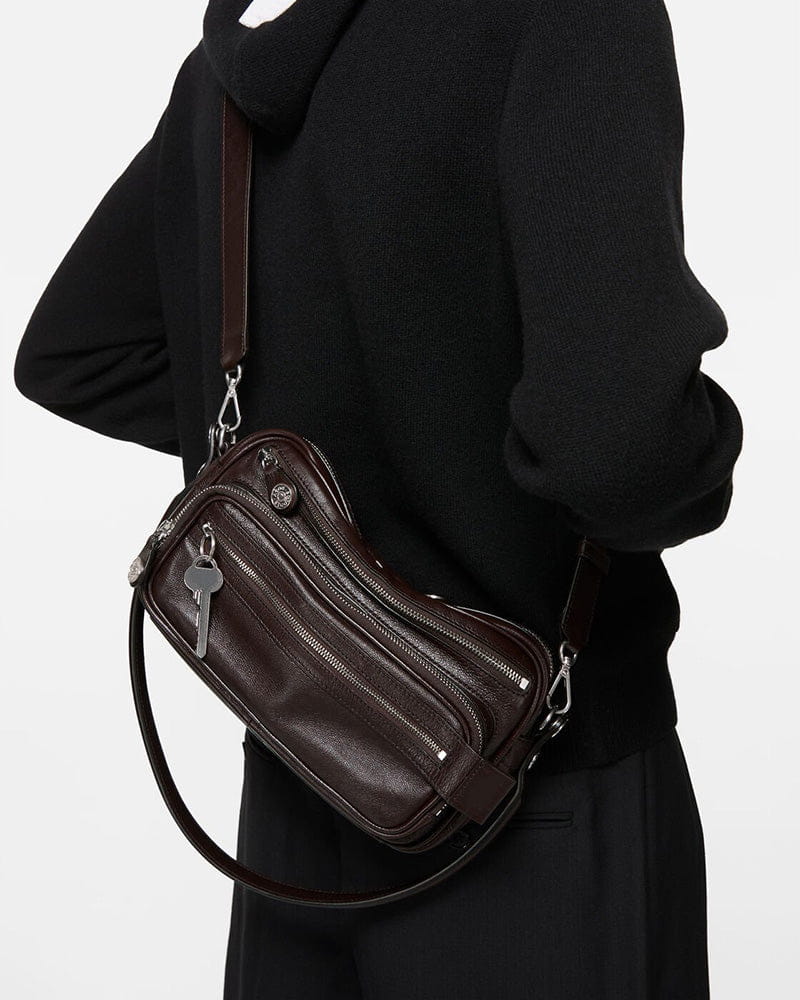 Multi Pocket Leather Shoulder Bag Zip Details