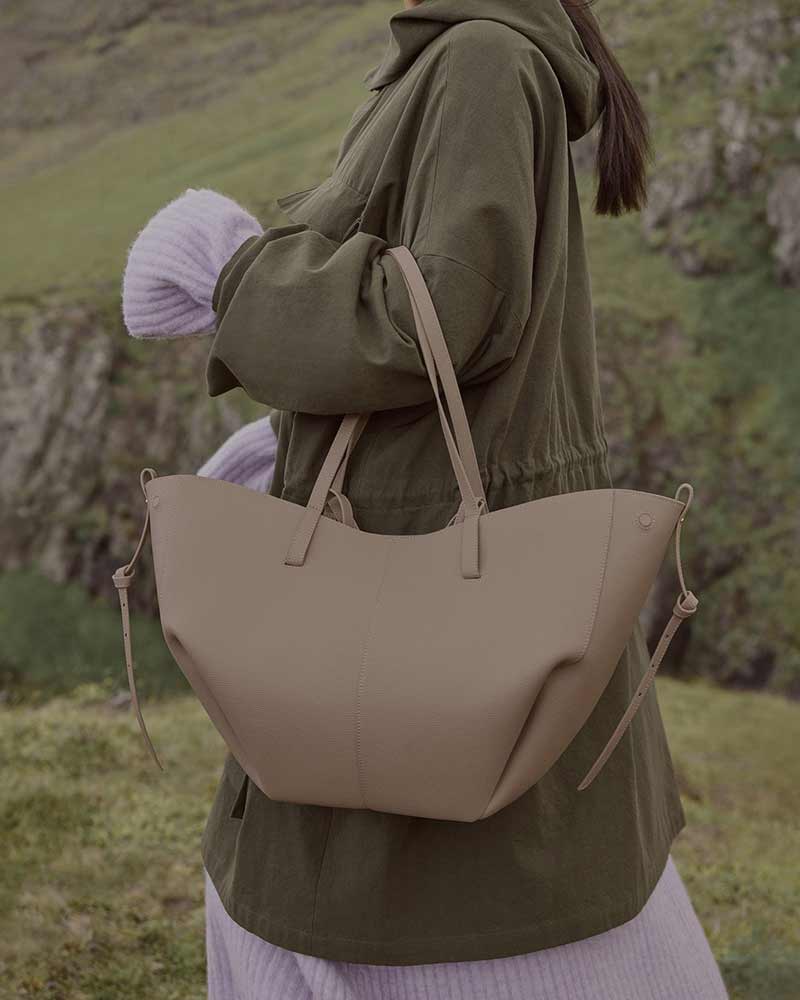 Cyme Textured Leather Tote Bag