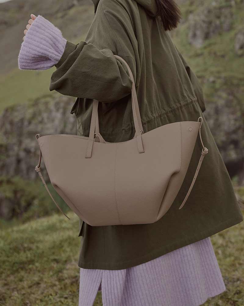 Cyme Textured Leather Tote Bag