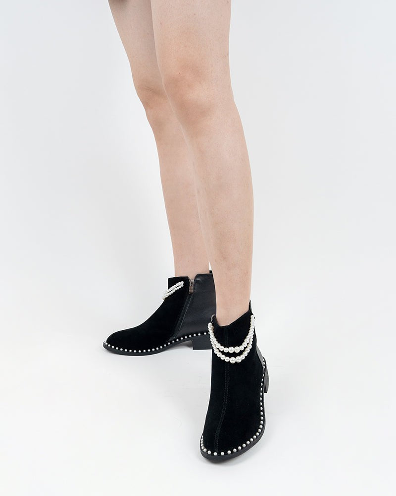 Pearls Chain Round Toe Chunky Heel Ankle Boots