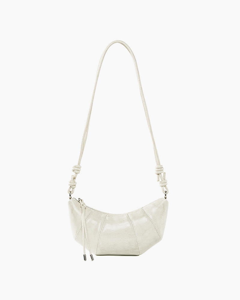 Urban-Commute-Ready-Compact-Shoulder-Bag-18
