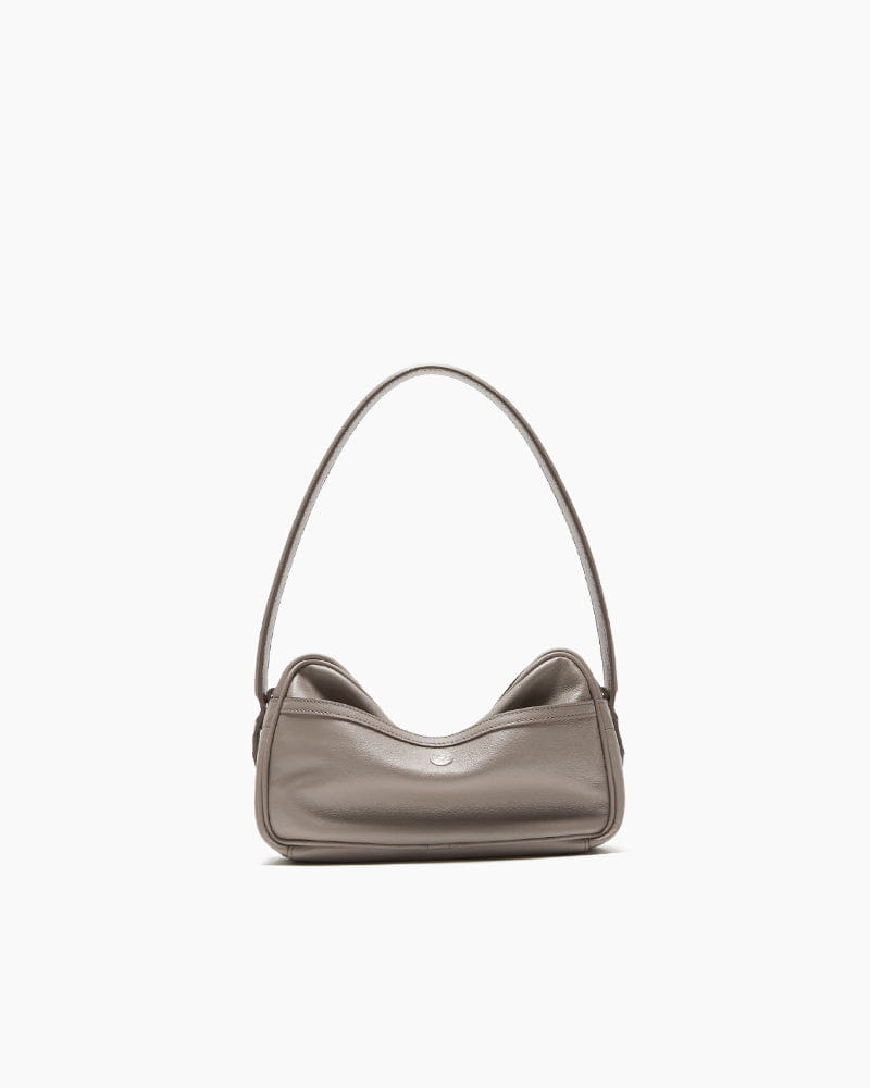 Multi Pocket Leather Shoulder Bag Zip Details