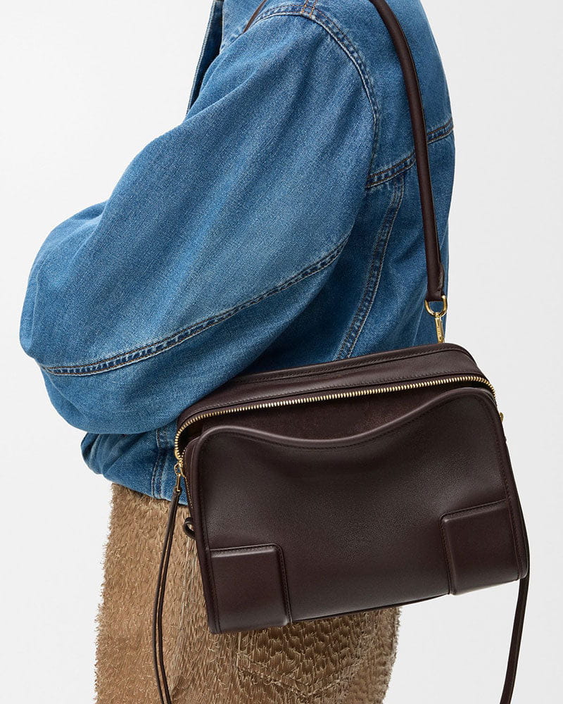 womens-city-commute-intellectual-large-leather-bag